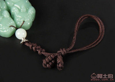 汽車(chē)掛件貔貅 保平安的車(chē)內(nèi)吊飾與車(chē)用飾品選擇