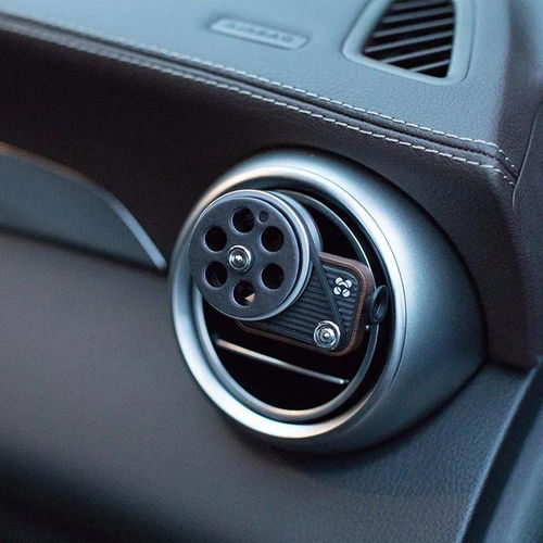 源自香奈兒與迪奧的香氛工藝 這款“放映機”車載香薰，一秒提升車飾格調